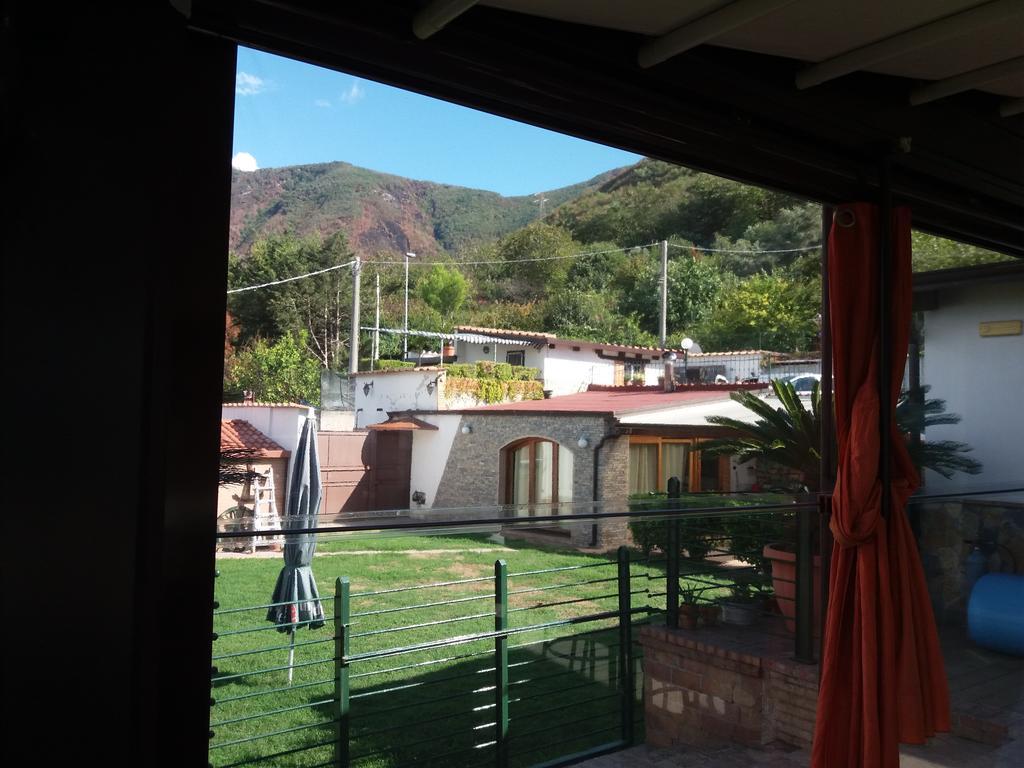 Mola Bed & Breakfast Corbara (Campania)