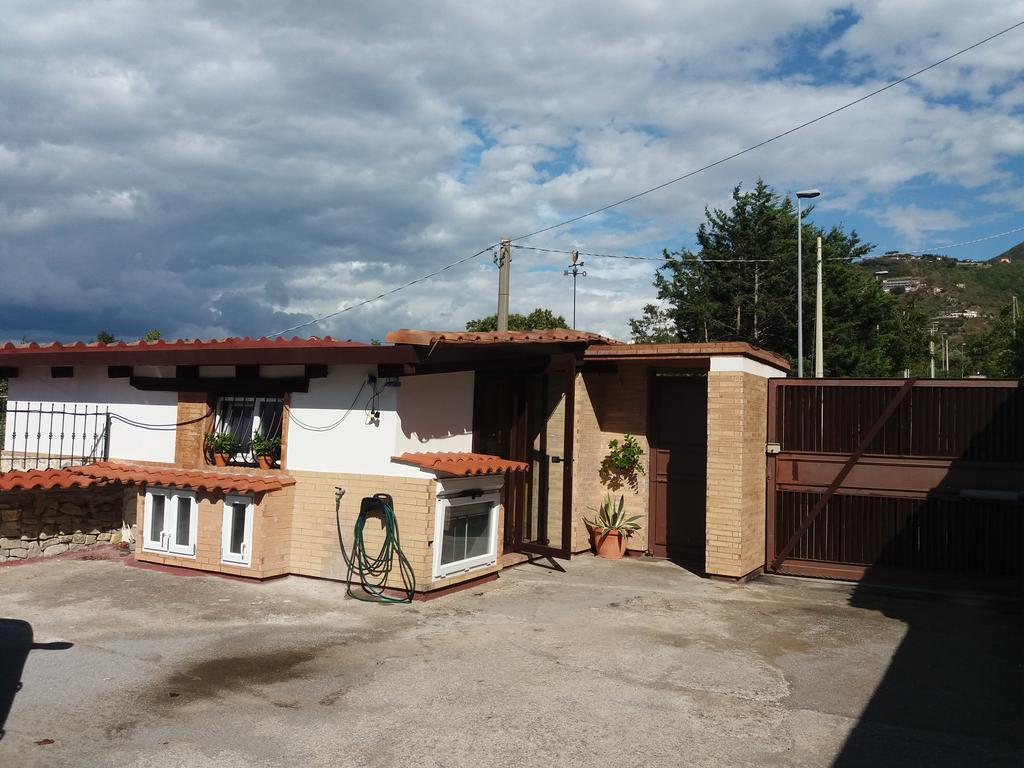 Mola 3* Corbara (Campania)